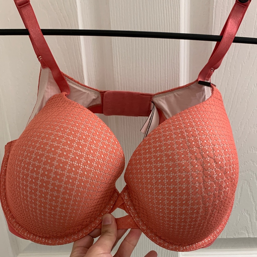 NWT Victoria’s Secret Perfect Shape Push Up Bra
